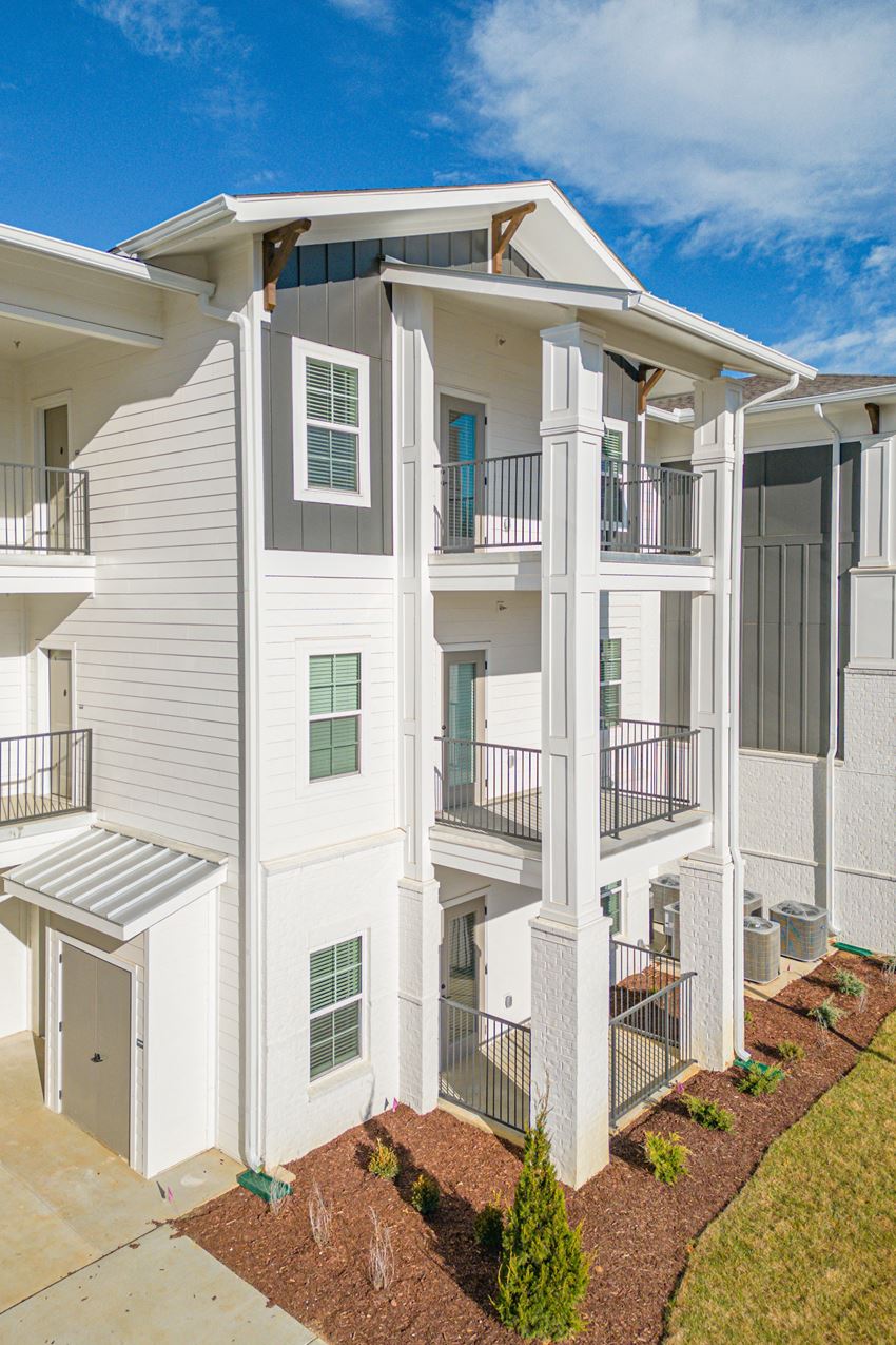 Farmhouse Apartments, 635 Lyons Farm Pkwy., Murfreesboro, TN RentCafe